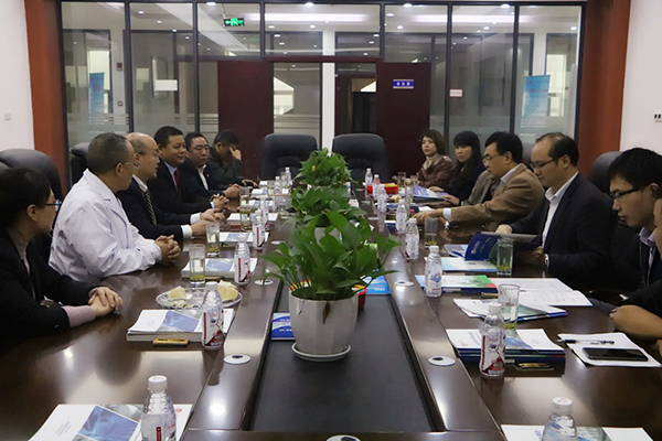 什邡市委常委副市長李先輝、四川省經信委、德陽市經信委、什邡市經信局等領